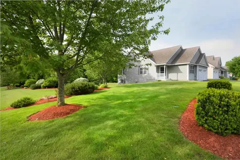 125 Brody Lane Hudson NH 03051