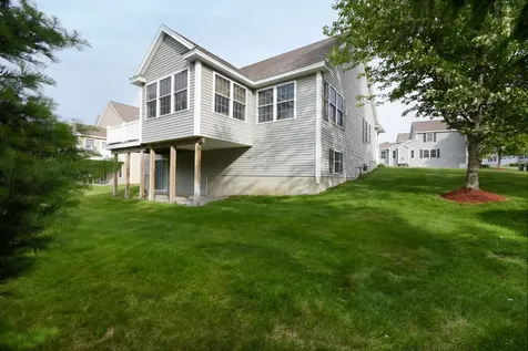 125 Brody Lane Hudson NH 03051