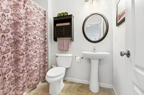 125 Brody Lane Hudson NH 03051