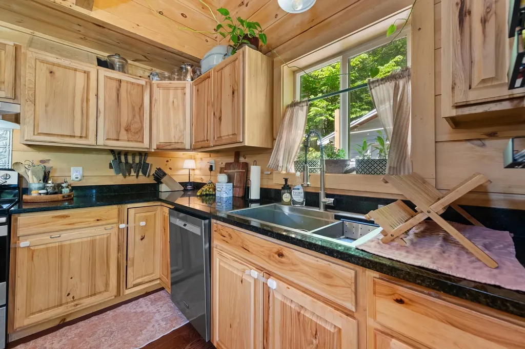528 King Road Alexandria NH 03222
