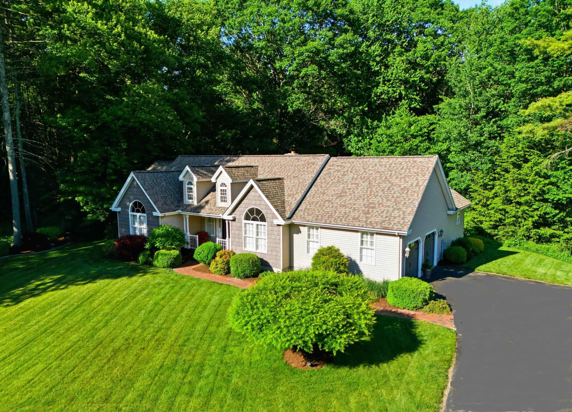 9 Danforth Drive Bedford NH 03110