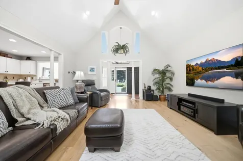 9 Danforth Drive Bedford NH 03110