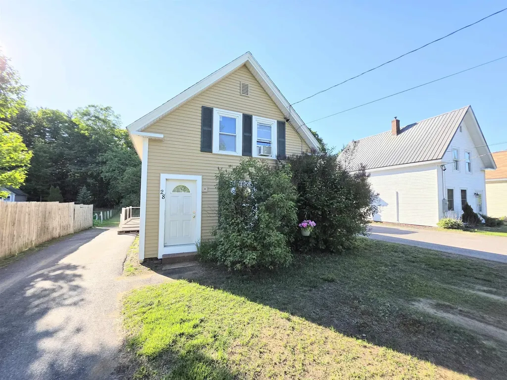 28 Mill Street Belmont NH 03220