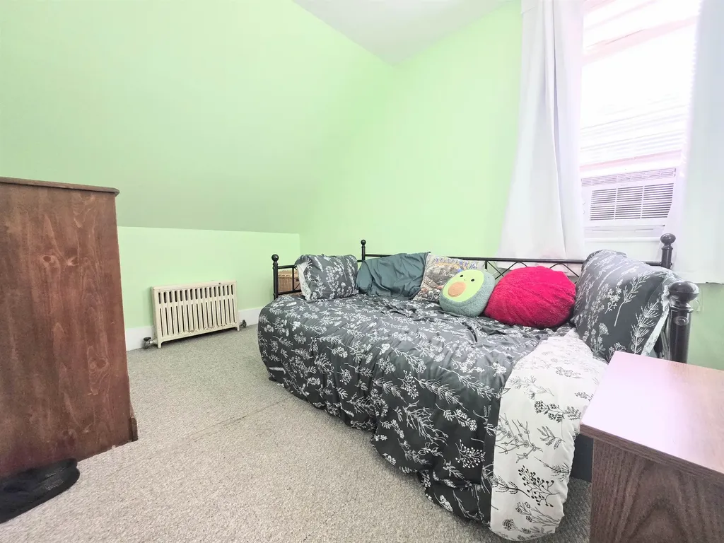 28 Mill Street Belmont NH 03220