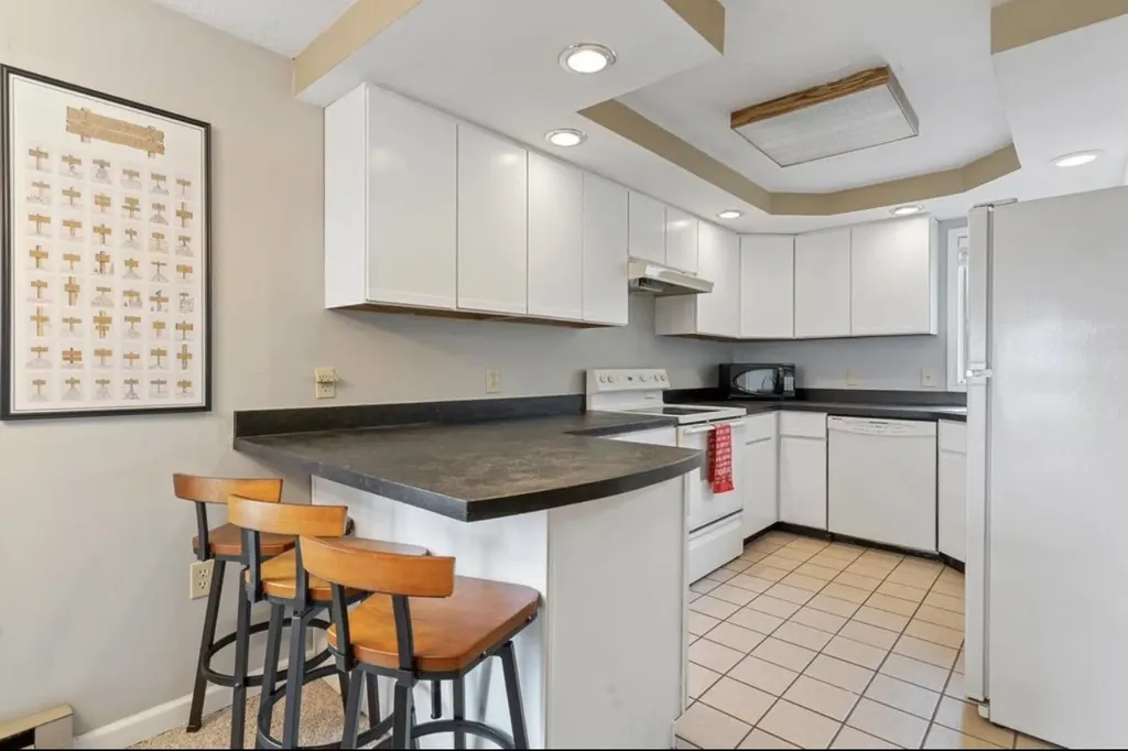 182-10 Pinnacle Road Campton NH 03223