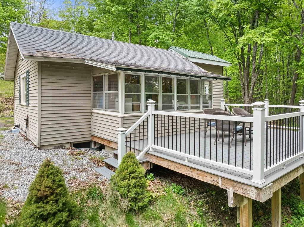 102 Highland Street Plymouth NH 03264