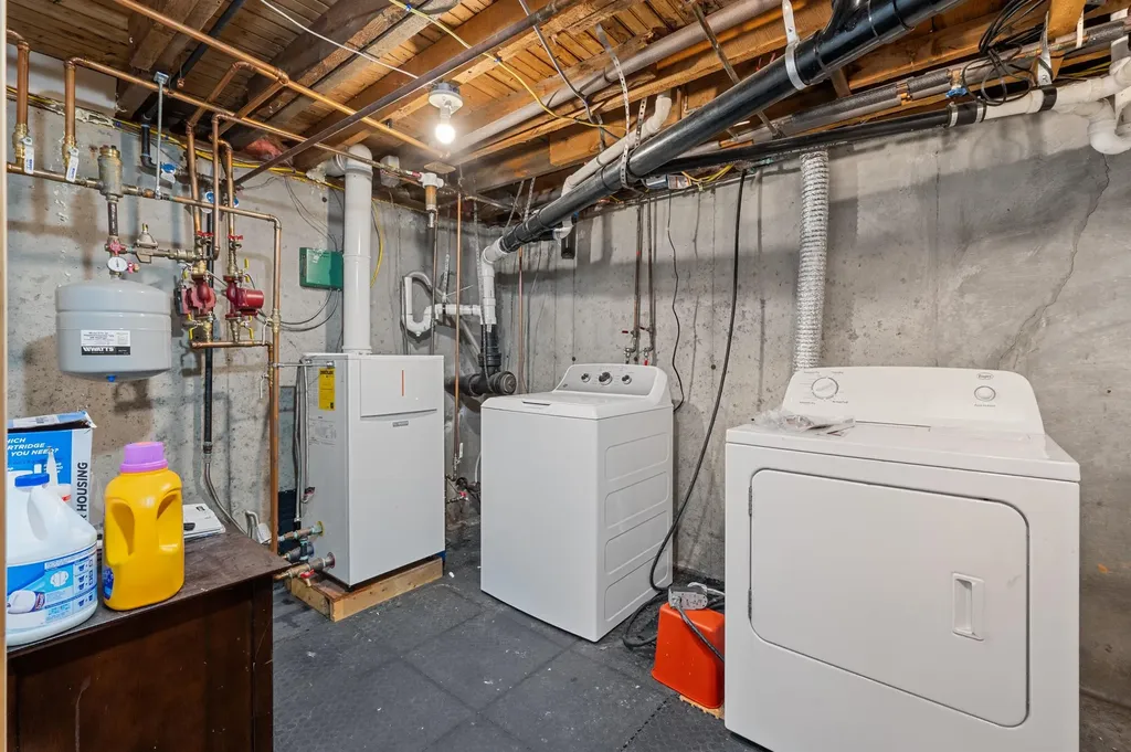 102 Highland Street Plymouth NH 03264