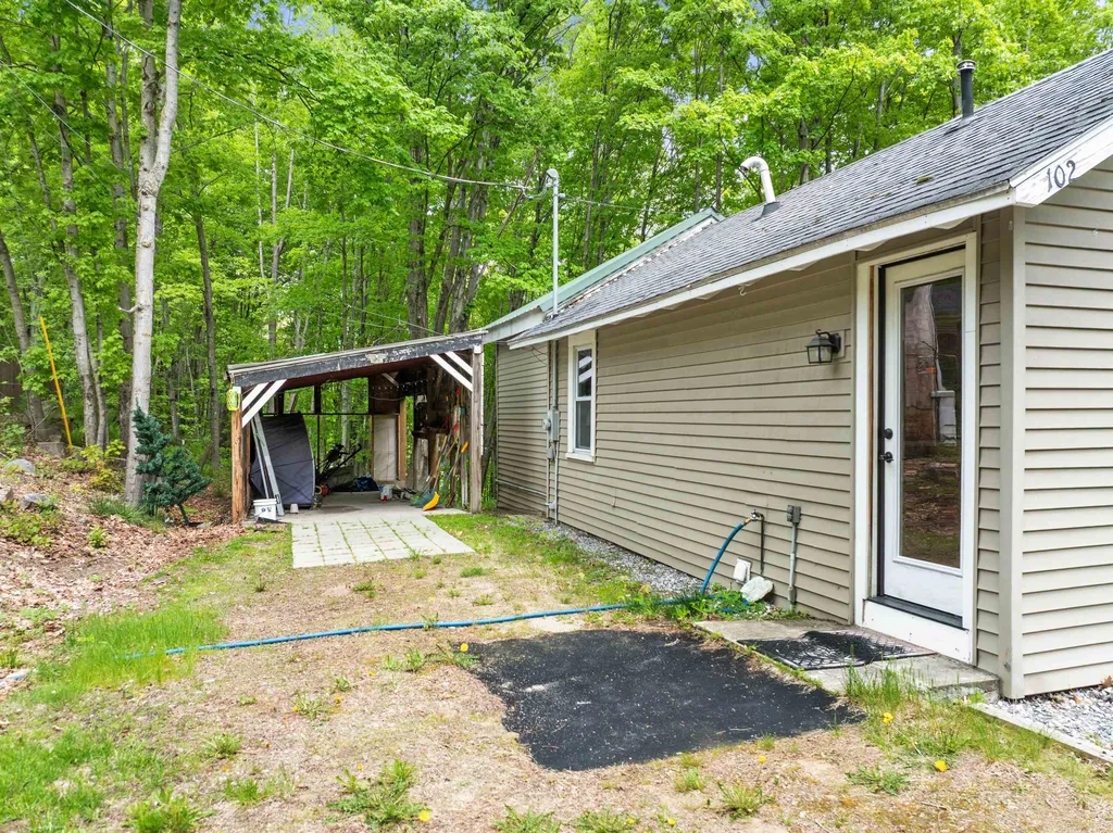 102 Highland Street Plymouth NH 03264