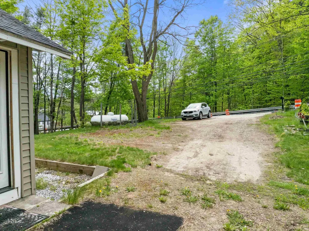 102 Highland Street Plymouth NH 03264