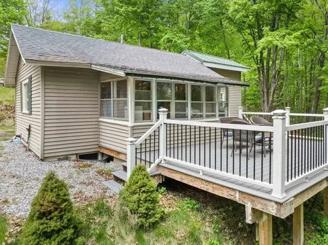 102 Highland Street Plymouth NH 03264