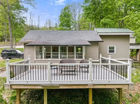 102 Highland Street Plymouth NH 03264