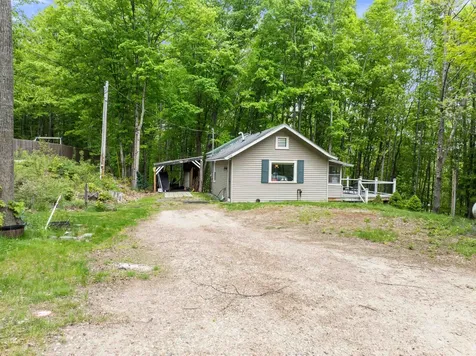102 Highland Street Plymouth NH 03264