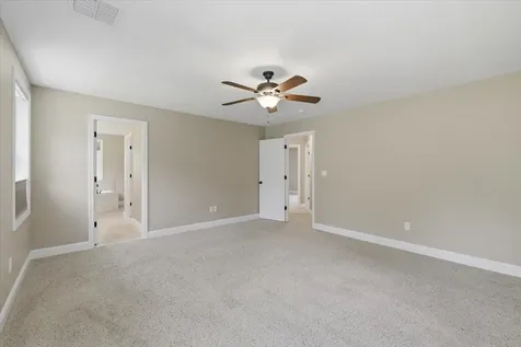 18 Hawthorne Drive Auburn NH 03032