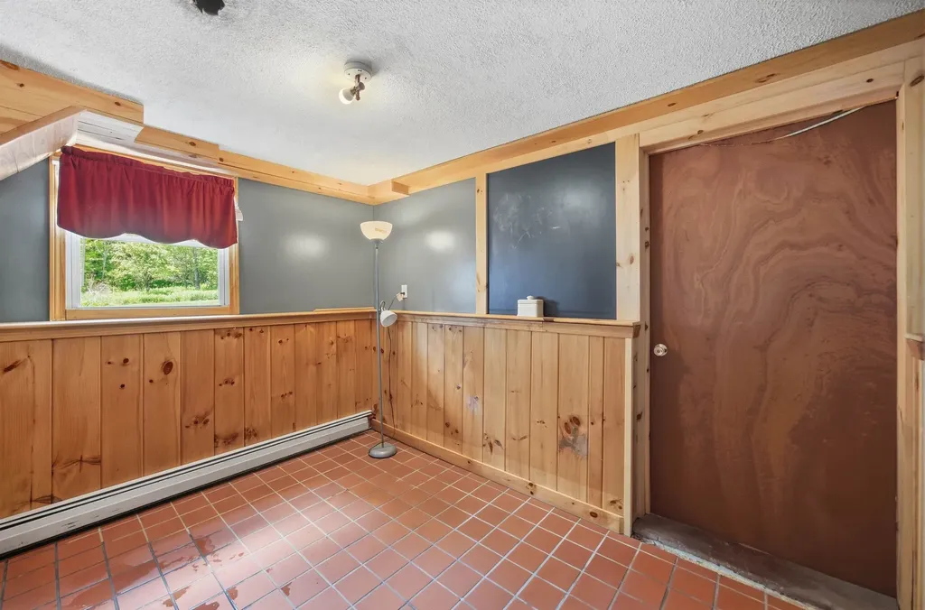 219 Longmoore Drive Ryegate VT 05042