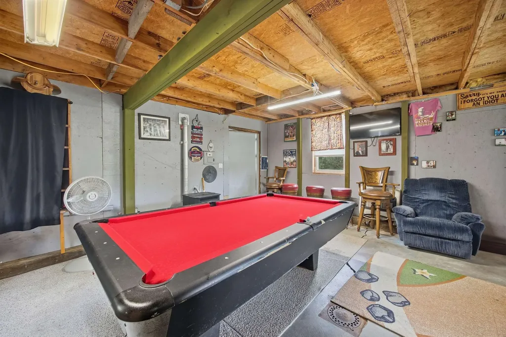 219 Longmoore Drive Ryegate VT 05042
