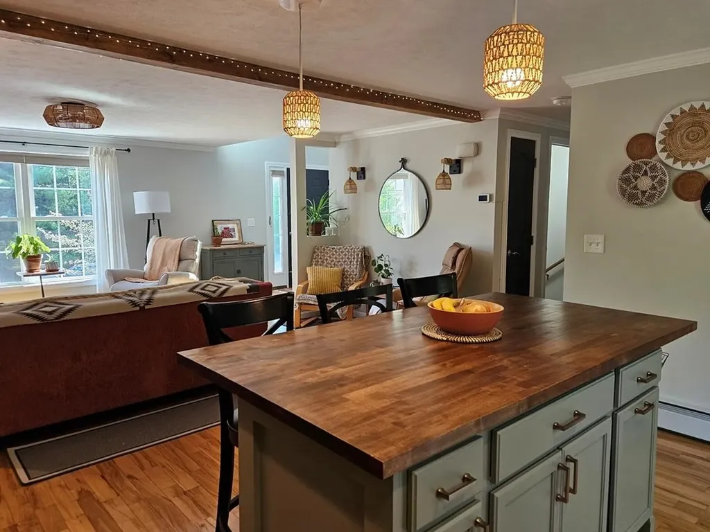 28 Owens Drive Swanzey NH 03446
