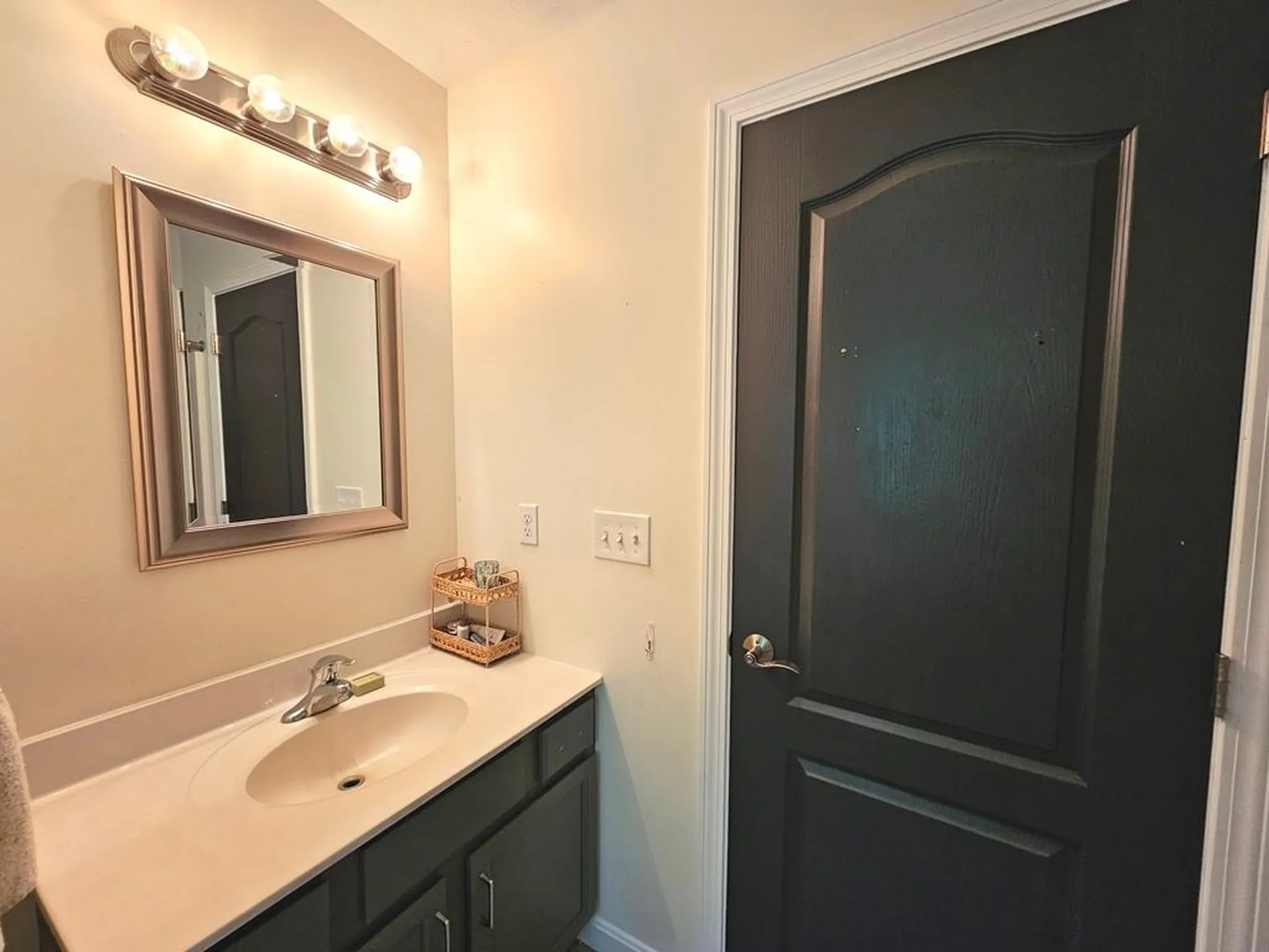 28 Owens Drive Swanzey NH 03446