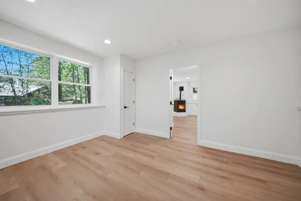 11 Ash Street Northwood NH 03261