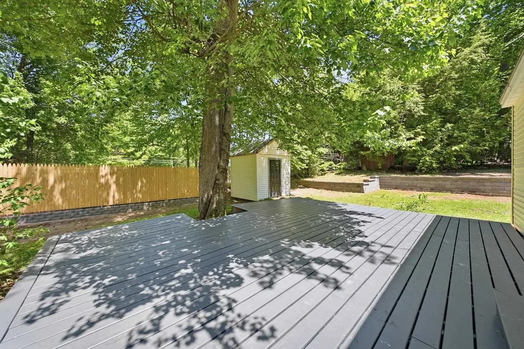 11 Ash Street Northwood NH 03261
