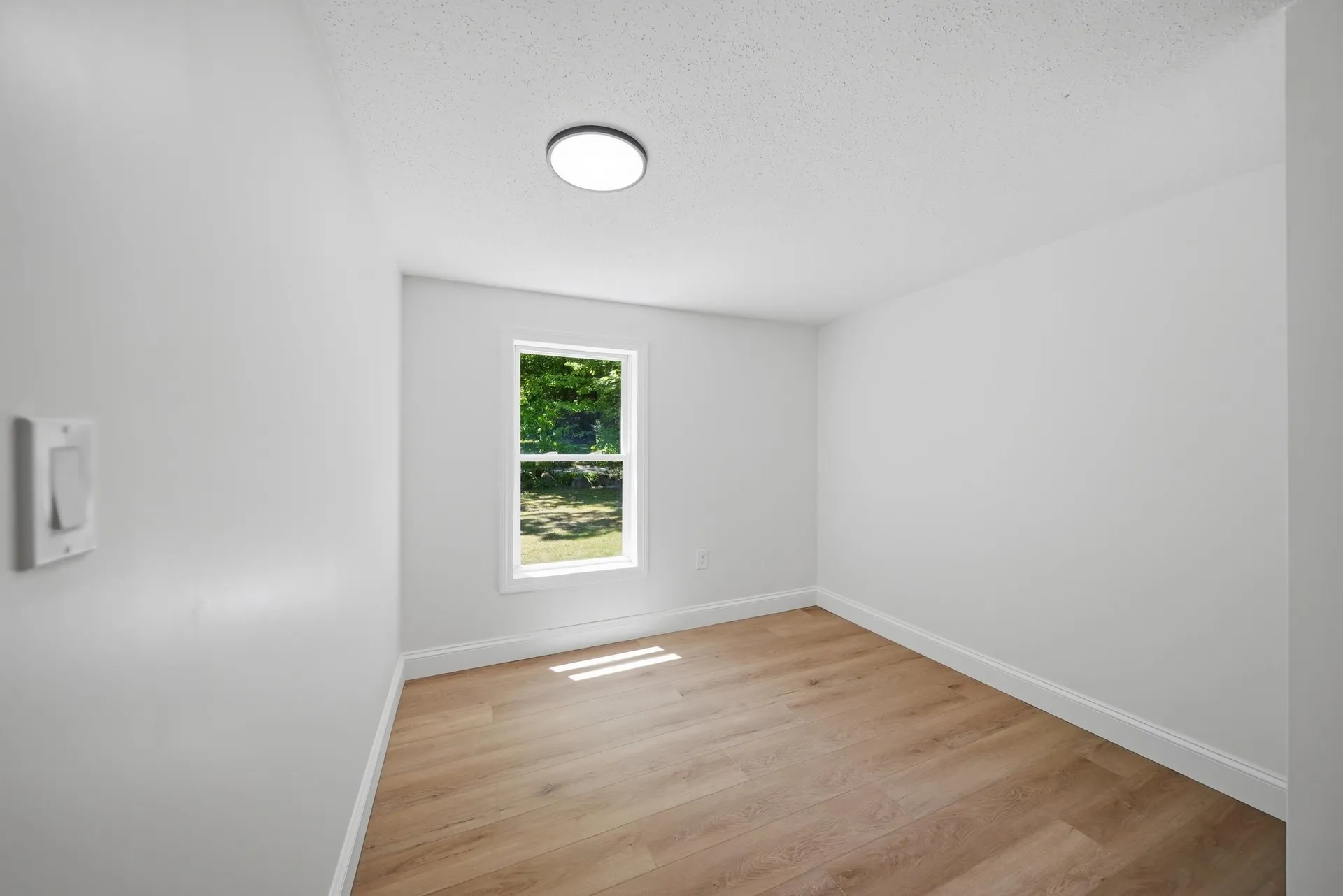 11 Ash Street Northwood NH 03261