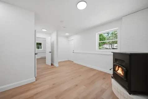 11 Ash Street Northwood NH 03261