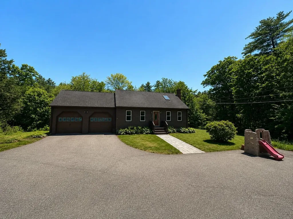 125 Main Street Raymond NH 03077