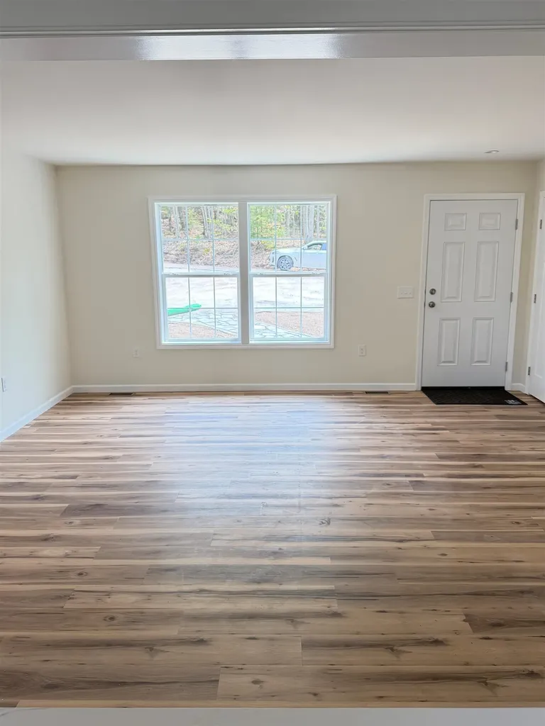 12 Winsor Way New Durham NH 03855