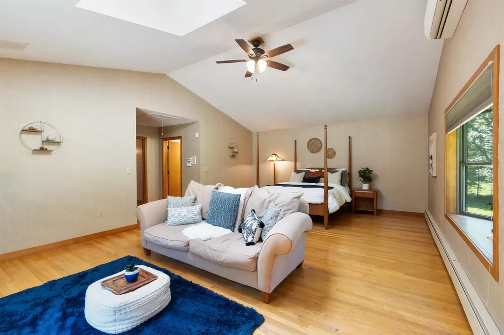 6 Weston Street Derry NH 03038