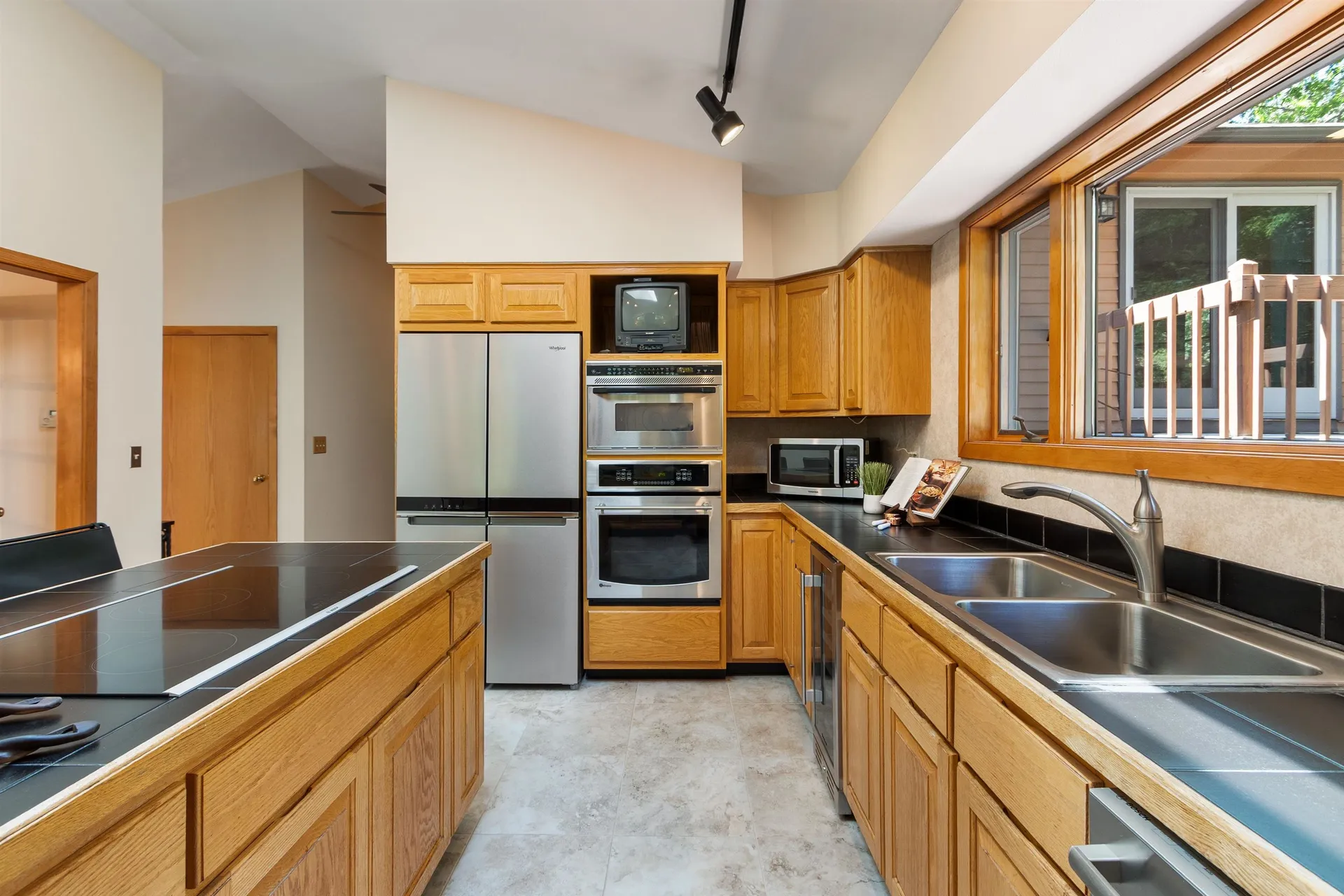 6 Weston Street Derry NH 03038