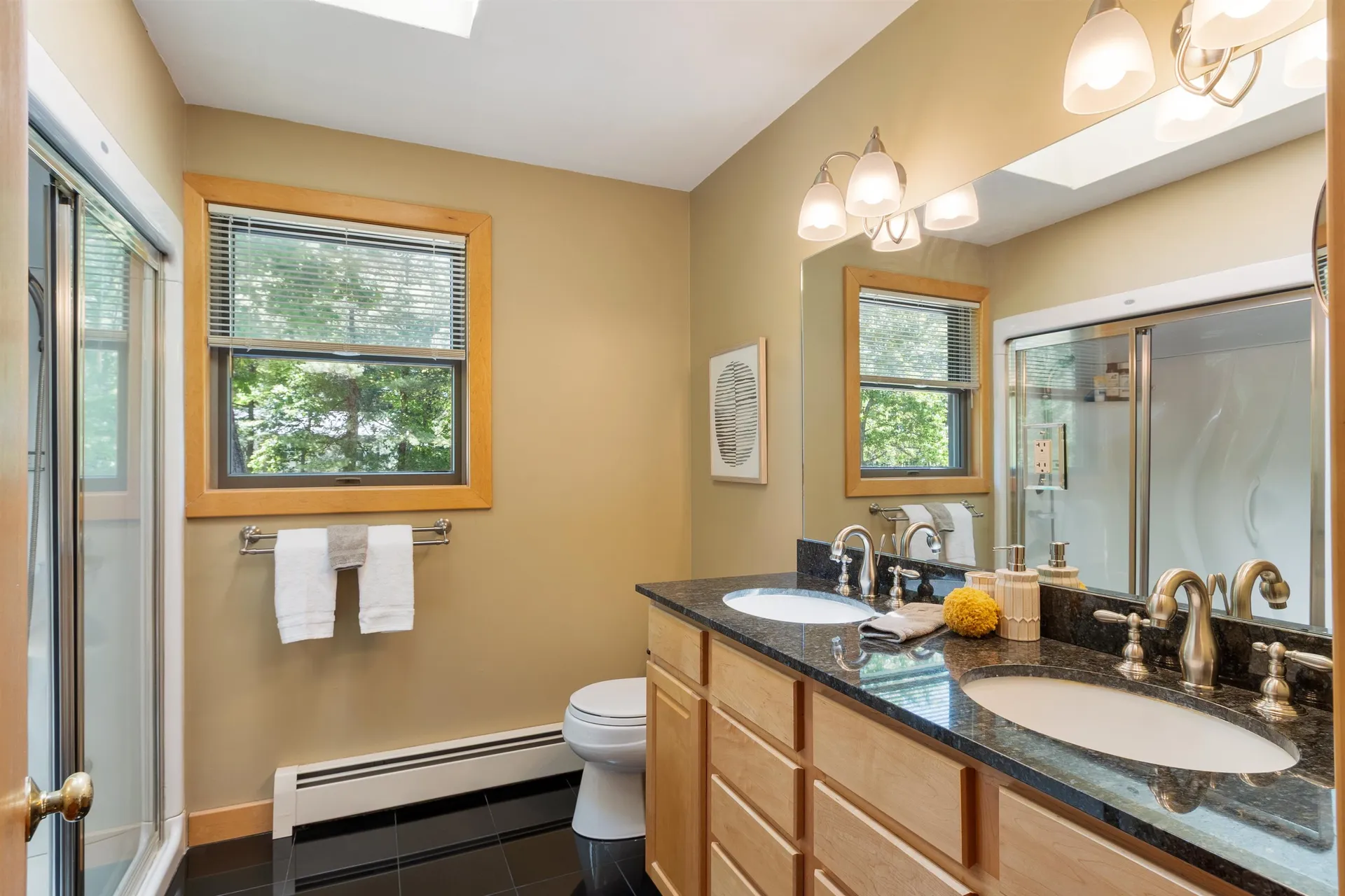 6 Weston Street Derry NH 03038