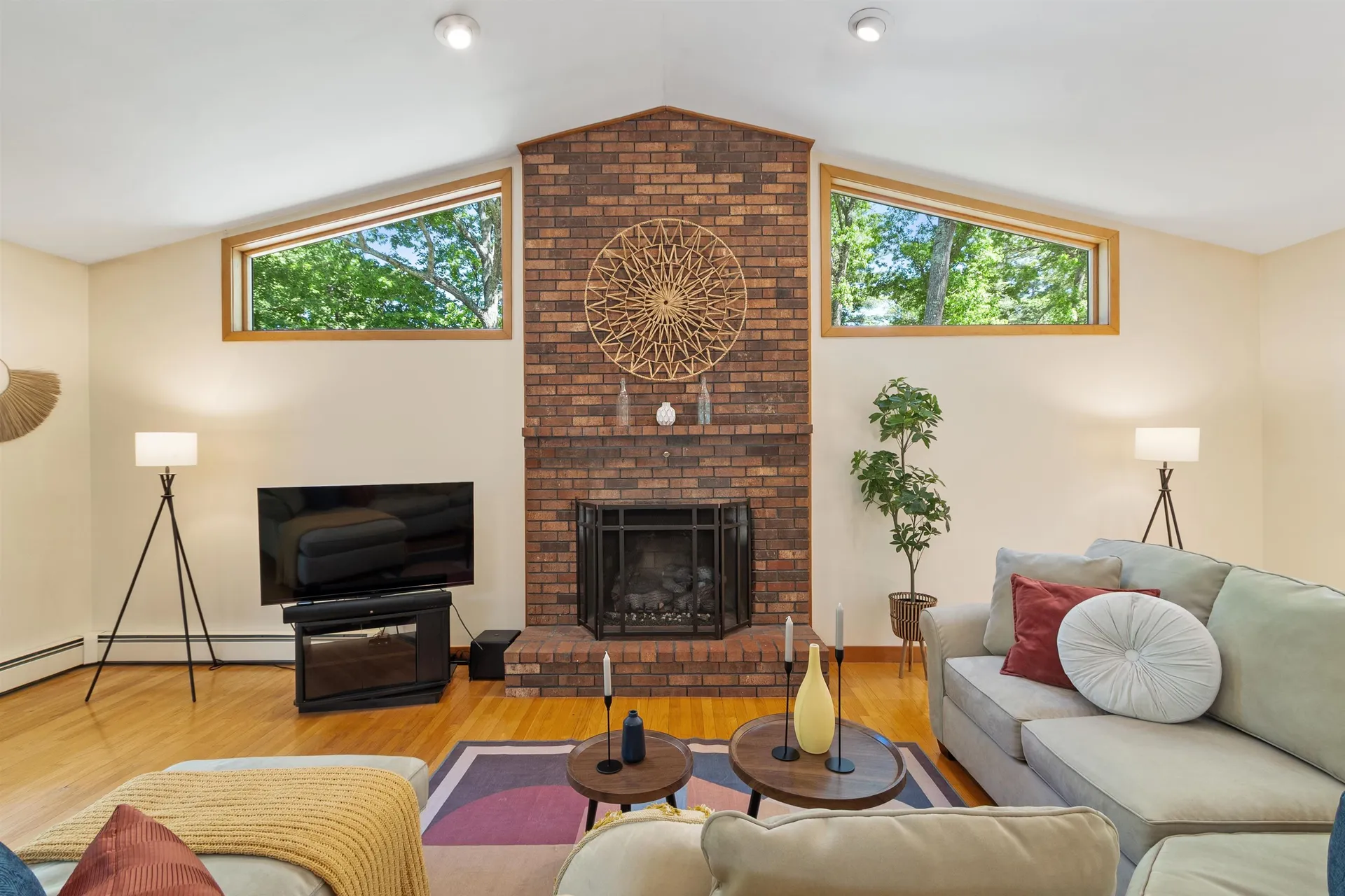 6 Weston Street Derry NH 03038