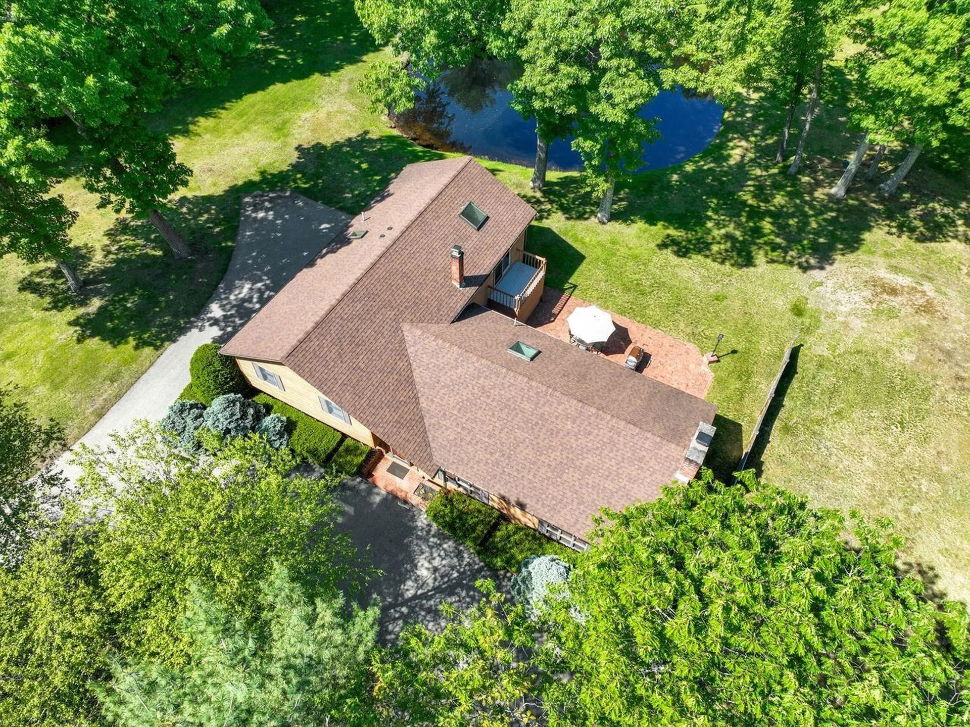 6 Weston Street Derry NH 03038