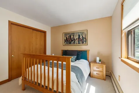 6 Weston Street Derry NH 03038
