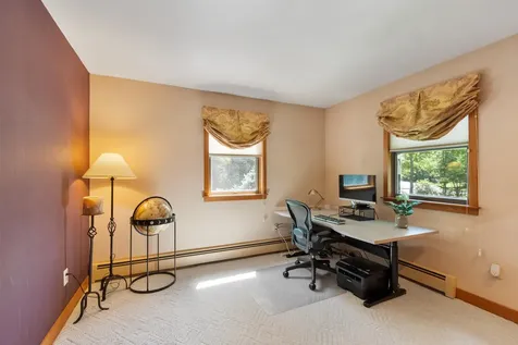 6 Weston Street Derry NH 03038