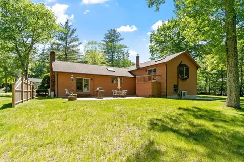 6 Weston Street Derry NH 03038
