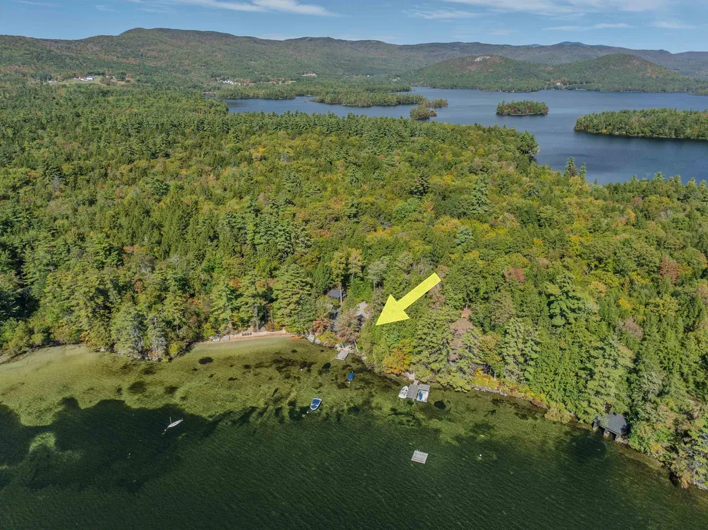 156 Mooney Point Road Holderness NH 03245