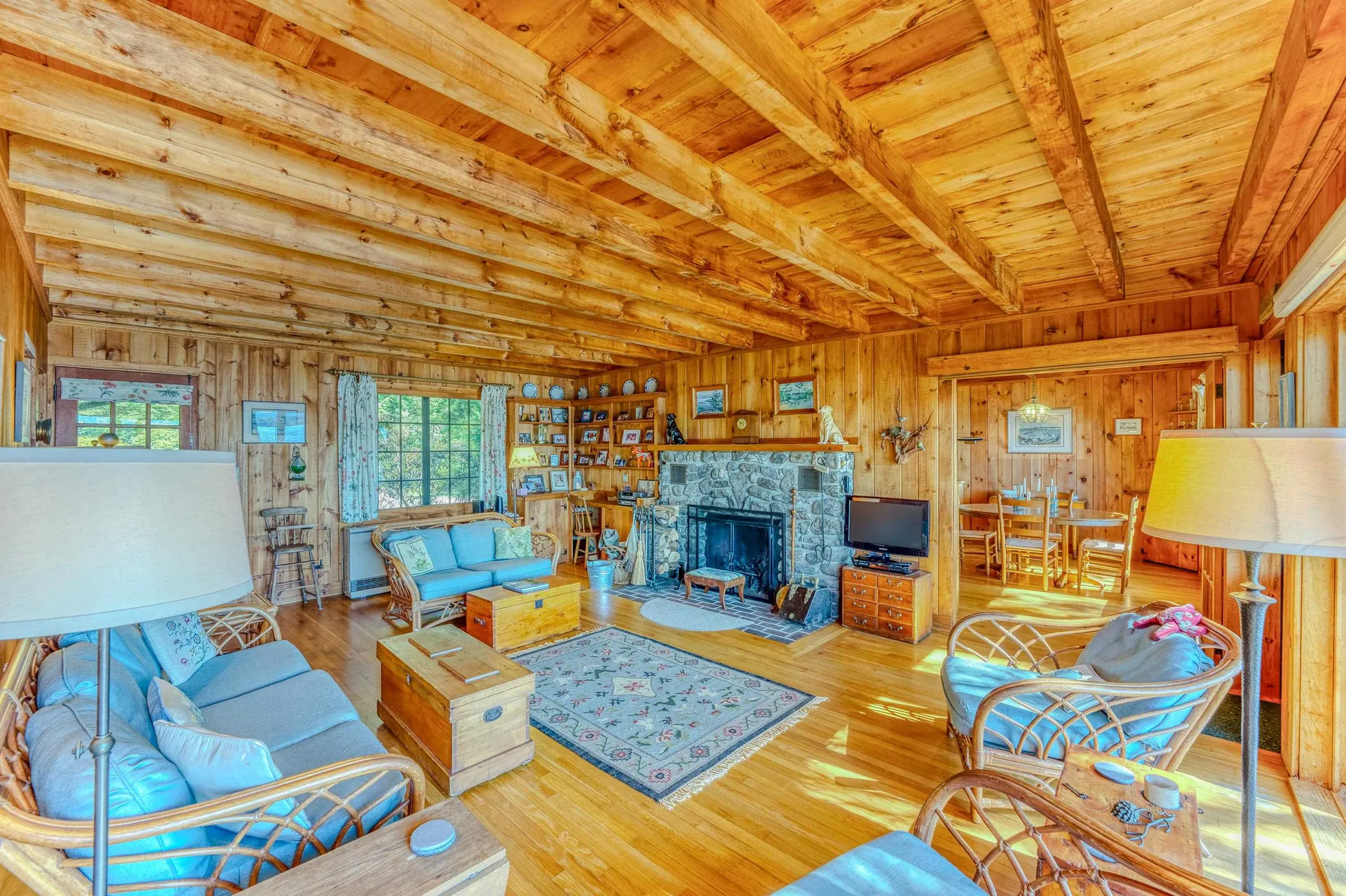 156 Mooney Point Road Holderness NH 03245