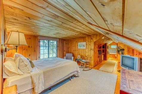 156 Mooney Point Road Holderness NH 03245