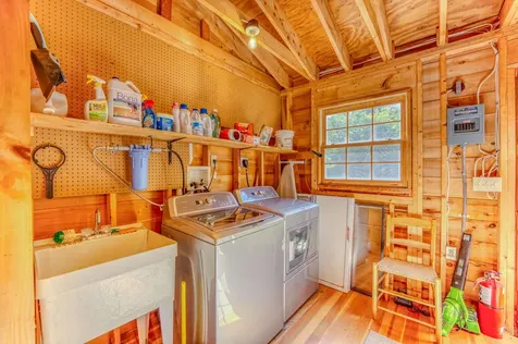 156 Mooney Point Road Holderness NH 03245