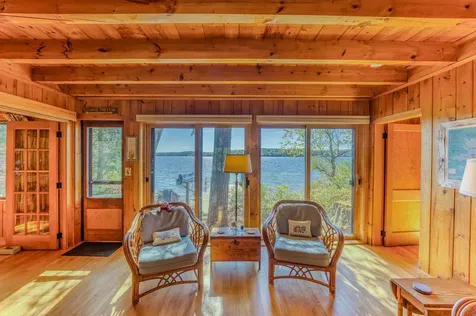 156 Mooney Point Road Holderness NH 03245