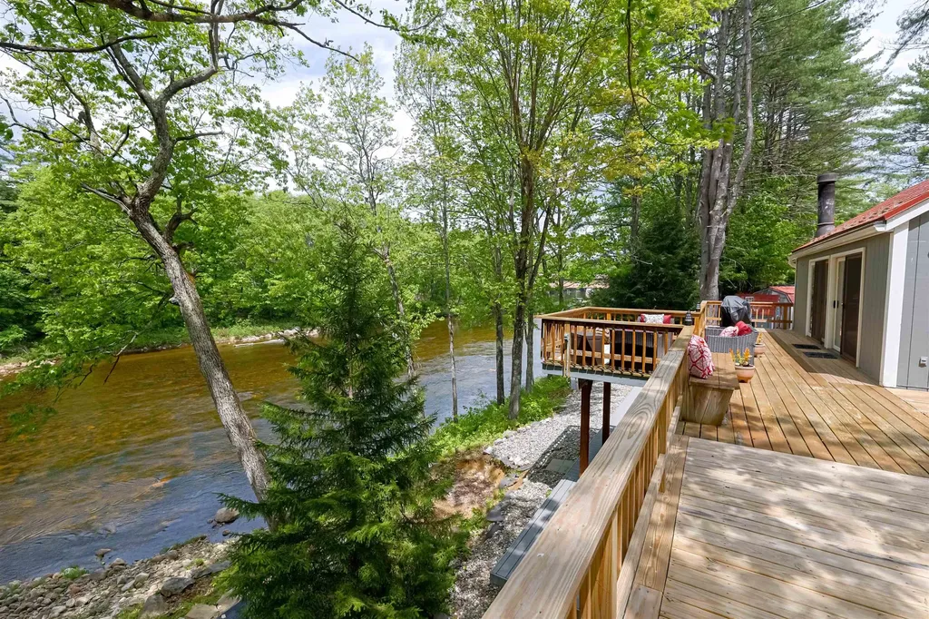 38 Canoe Run Road Campton NH 03223