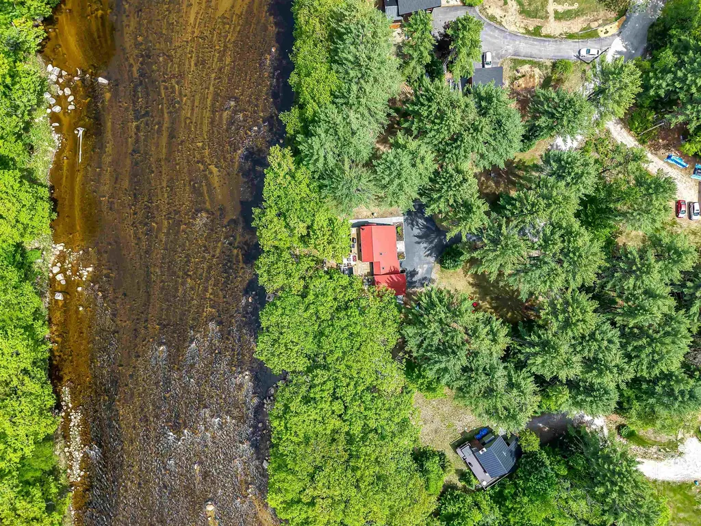 38 Canoe Run Road Campton NH 03223