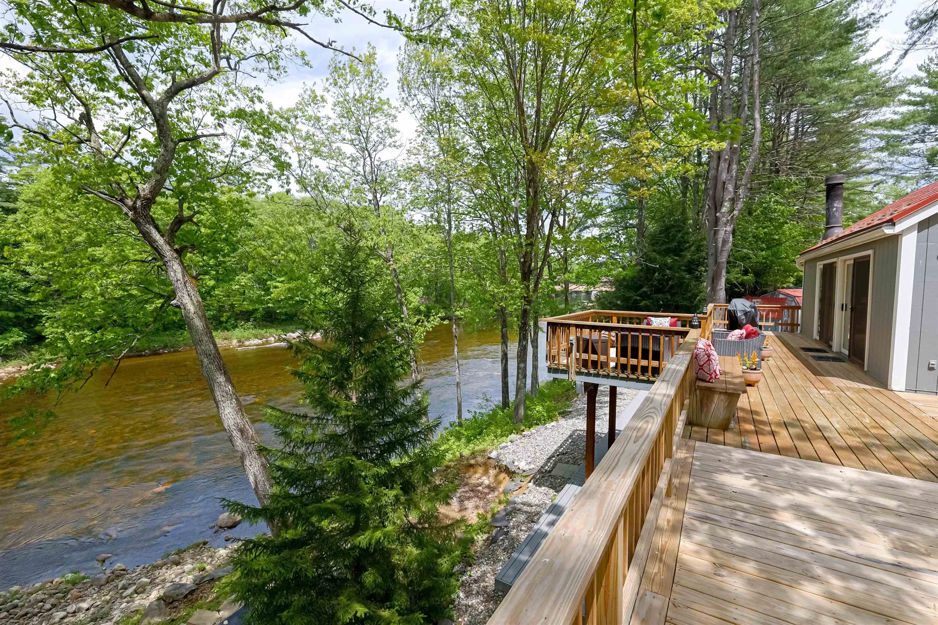 38 Canoe Run Road Campton NH 03223