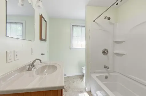 21 Greenfield Drive Merrimack NH 03054