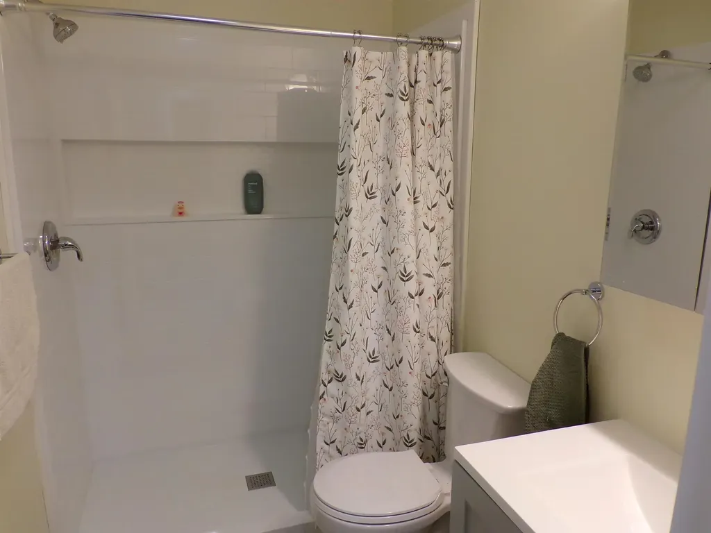 13 Pear Street Laconia NH 03246