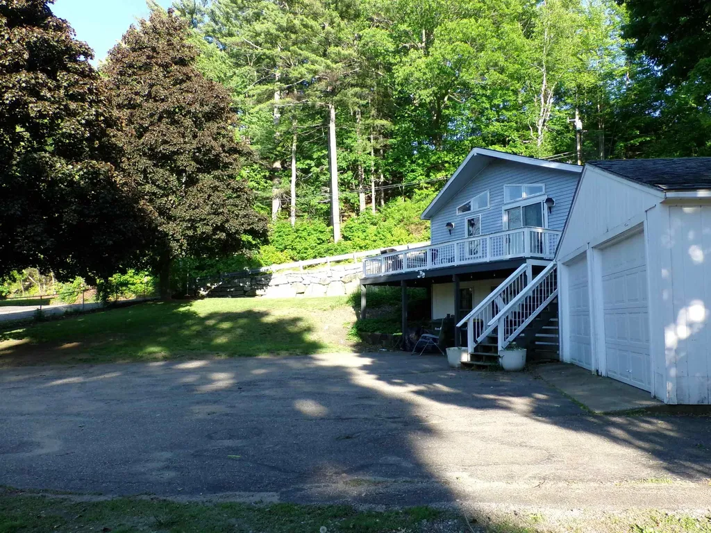 13 Pear Street Laconia NH 03246