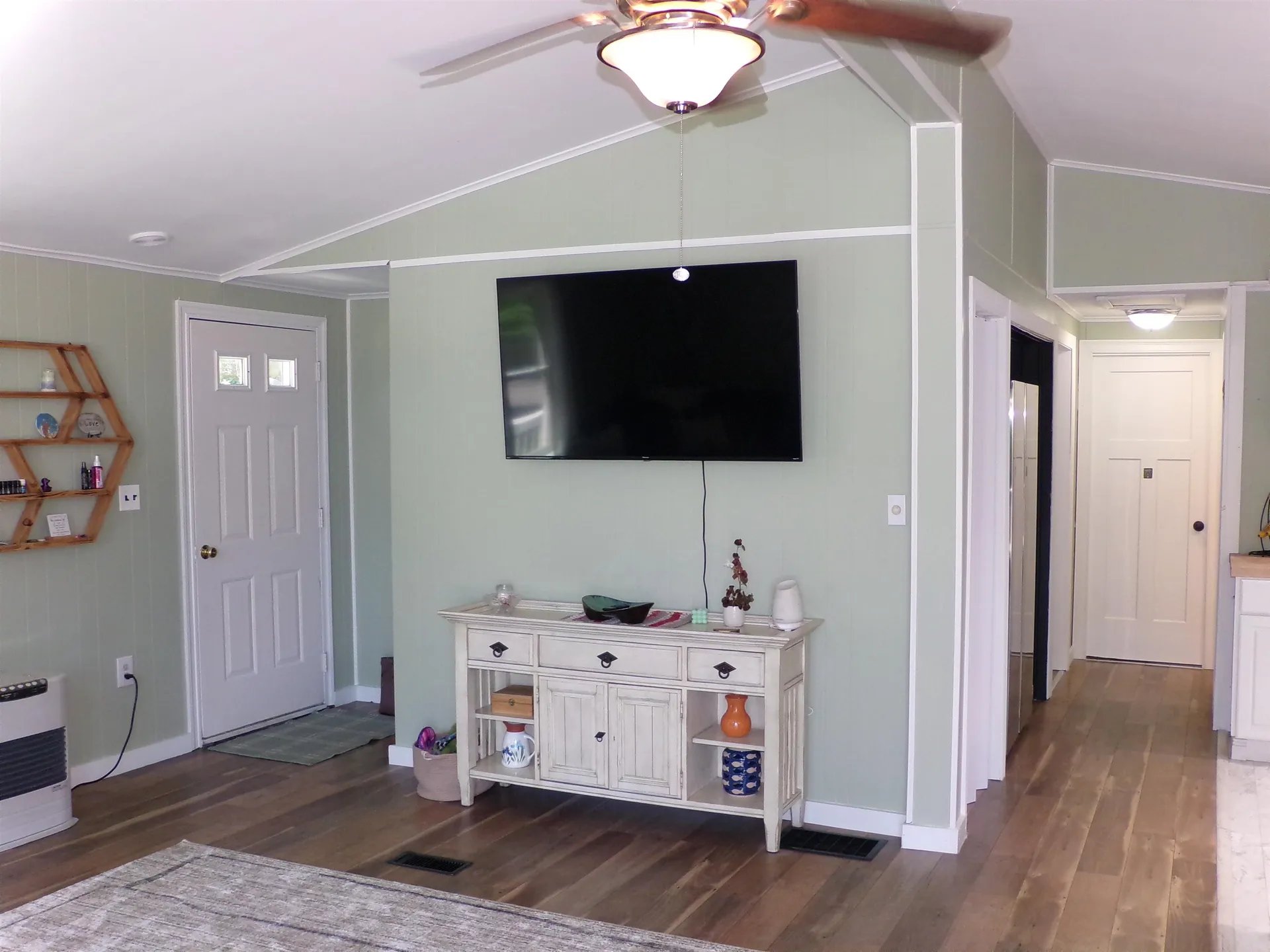 13 Pear Street Laconia NH 03246