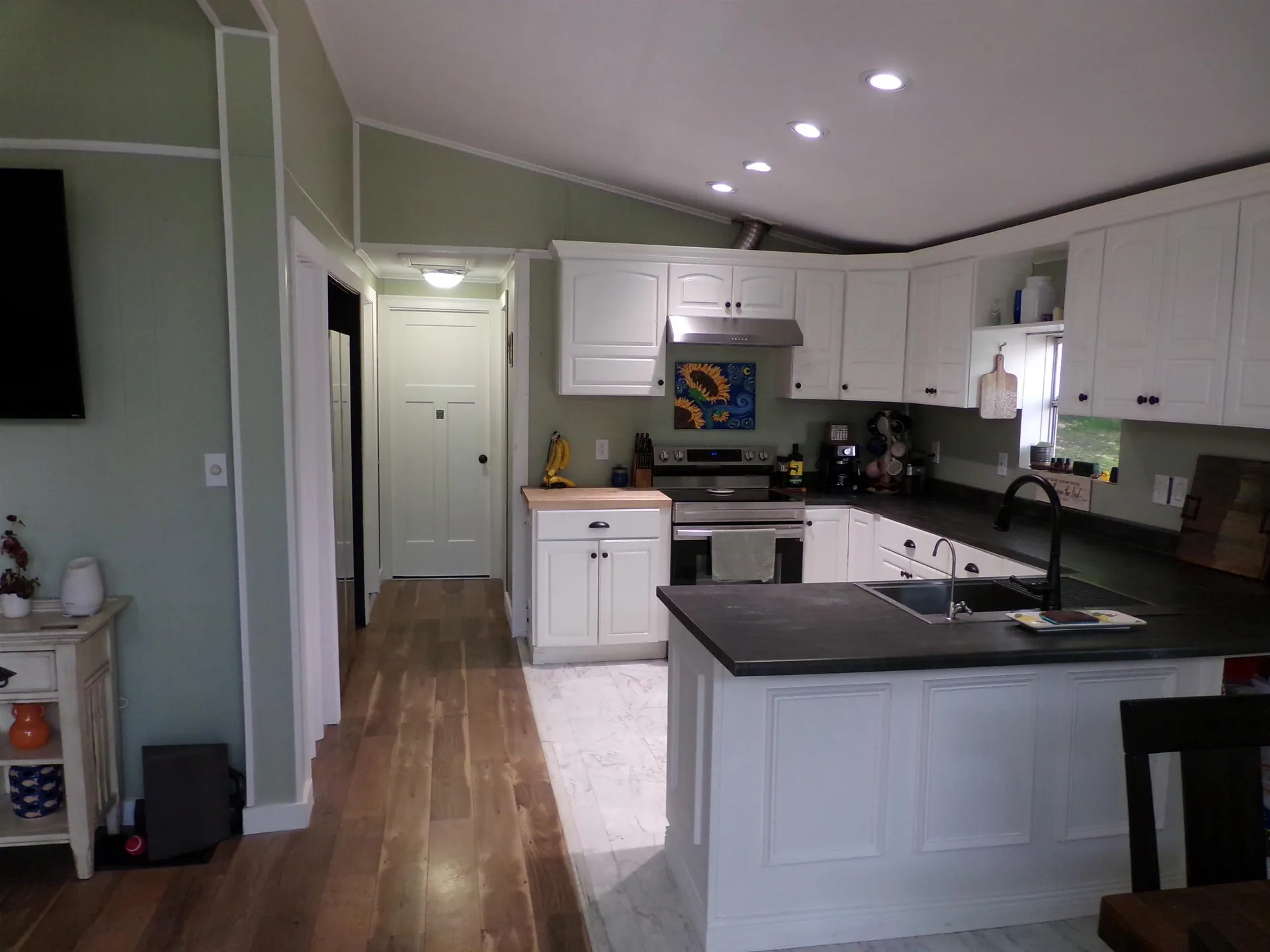 13 Pear Street Laconia NH 03246