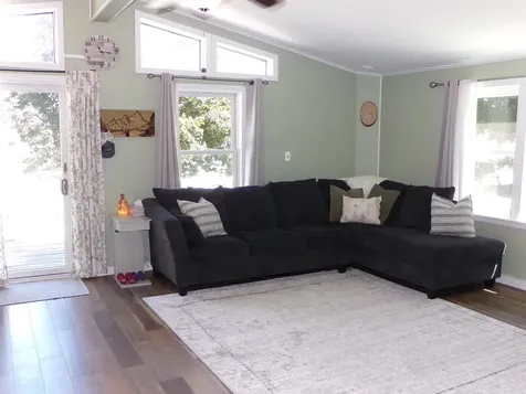 13 Pear Street Laconia NH 03246