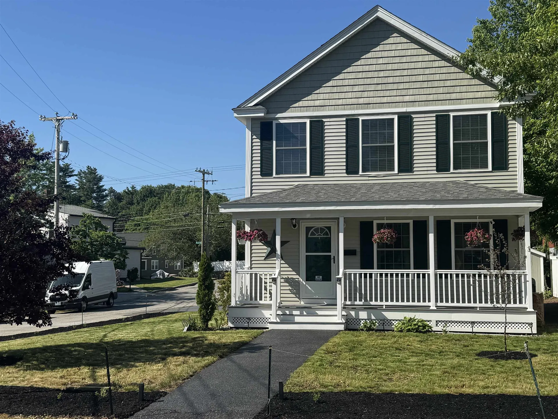 142 Comeau Street Manchester NH 03102
